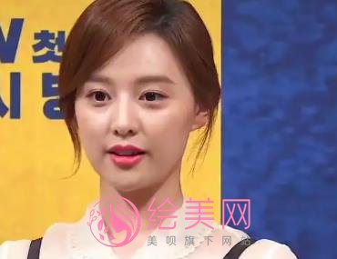 金智媛整容了吗?做整形手术之前长什么样子?有对比照
