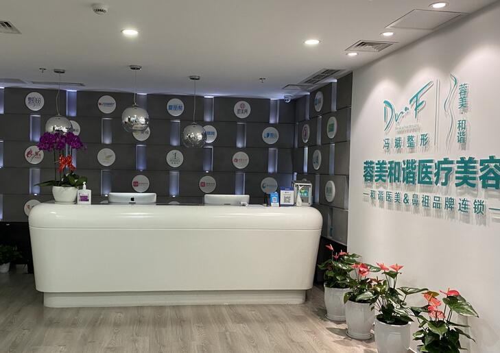 成都蓉美和谐医院怎么样?赵兴阳医生简介-脂肪丰胸案例