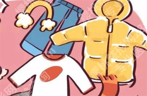 黑色短裙怎么搭配?掌握这些小技巧,穿搭气质十足!