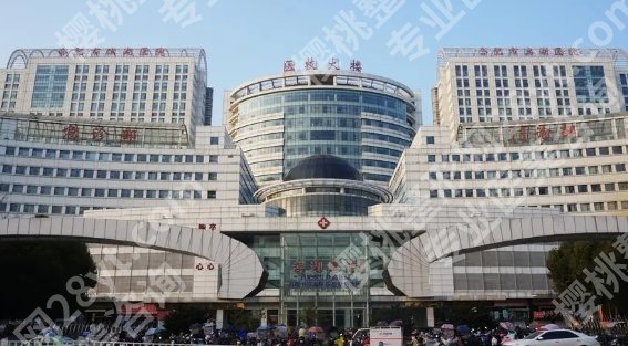 合肥滨湖医院牙科洗牙多少钱?院内口碑医生推荐!洗牙案例