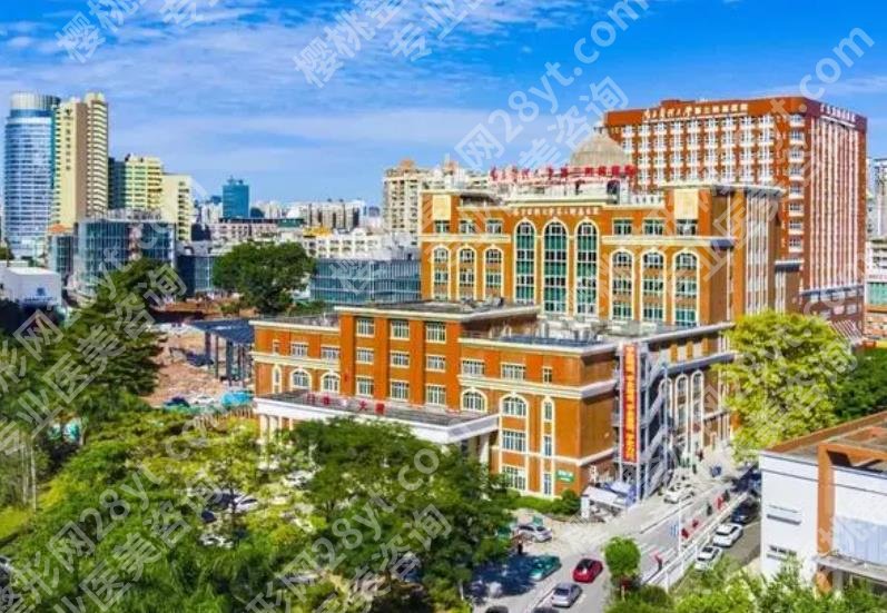 南方医科大学第三附属医院隆胸专家谁的技术好?专家推荐
