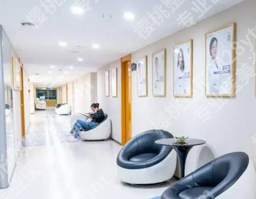 广州高尚医疗美容门诊部双眼皮修复价格多少钱?费用为5000元起,附人气医生推荐