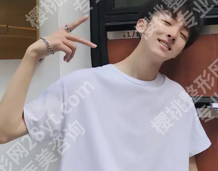 成都棕南医院做胸部平息手术怎么样?了解案例过程,附医院信息