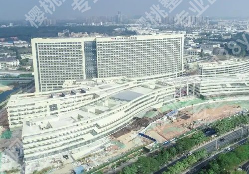 南海人民医院口腔科王贤丕医生怎么样?医生实力在线!内附新版价格表!