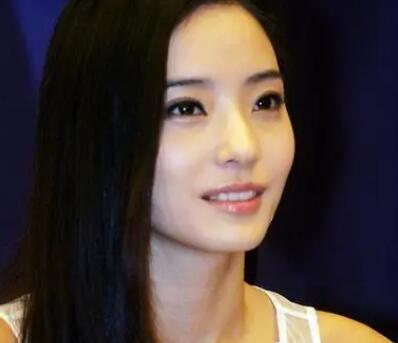 韩彩英整容了吗?内附有医生的颜值变化分析！