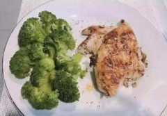 颖儿产后晒减肥餐!怀孕期间如何控制饮食？