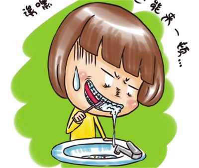 做牙齿矫正佳年龄是多少岁？正畸者必备了解知识