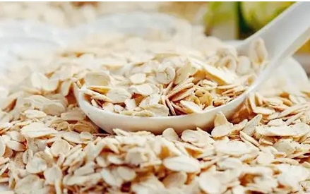 燕麦片怎样吃减肥？几种燕麦片吃法介绍！饮食健康，助你减肥成功！