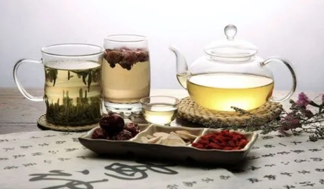 如何自制中药减肥茶？ 轻松喝掉身上小肥肉！助你排毒又消脂~