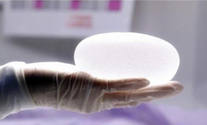 硅胶隆胸可以哺乳吗？硅胶假体可以一辈子放在体内吗？