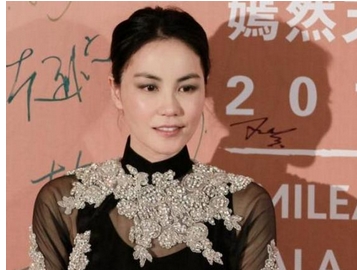 王菲现拉皮后遗症,52岁的天后如何能保持“童颜”?附个人介绍~
