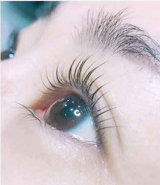 永久睫毛种植多少钱？注意事项有哪些？做“睫毛弯弯”大美女~