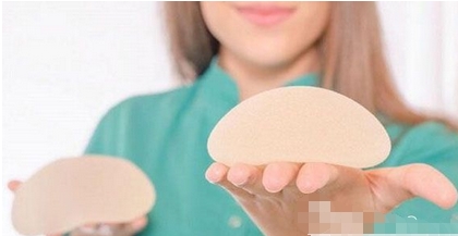 妙桃假体丰胸多少钱？做完假体之后轮廓是否自然？注意事项有哪些？