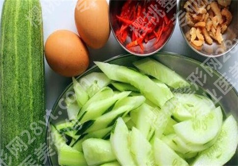 刮油狠的四种减肥食物是什么？刮油注意事项带来了解说