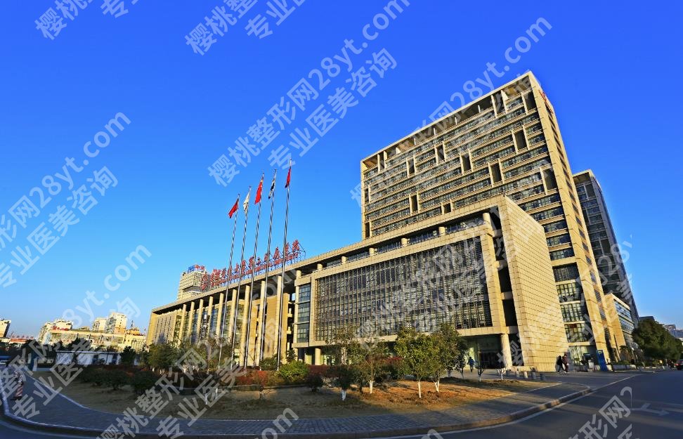 安徽口腔医院拔智齿价格高吗？当地口碑医院及牙齿整形收费参考！