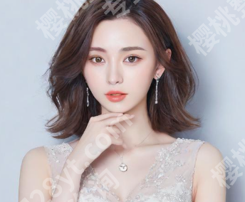 李哲权医生双眼皮怎么样？了解医生介绍与案例过程揭晓