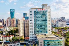 上海瑞金医院缩胸手术费用是多少？了解价格明细和口碑医生查看