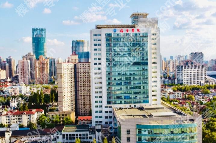 上海瑞金医院缩胸手术费用是多少？了解价格明细和口碑医生查看