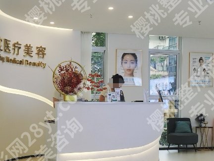福州做隆胸赵红医生怎么样？医生实力测评|详情介绍！