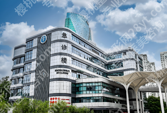 深圳北大医院假体隆胸怎么样？技术优势和面诊详情整理了
