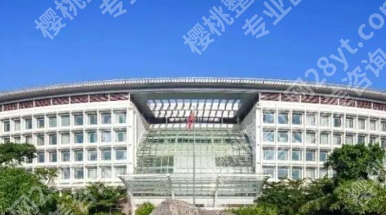 三亚牙齿种植费用贵不贵？技术医院名单汇总！千万不要错过