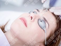点阵激光凹陷疤痕恢复过程，丑几天，美几年