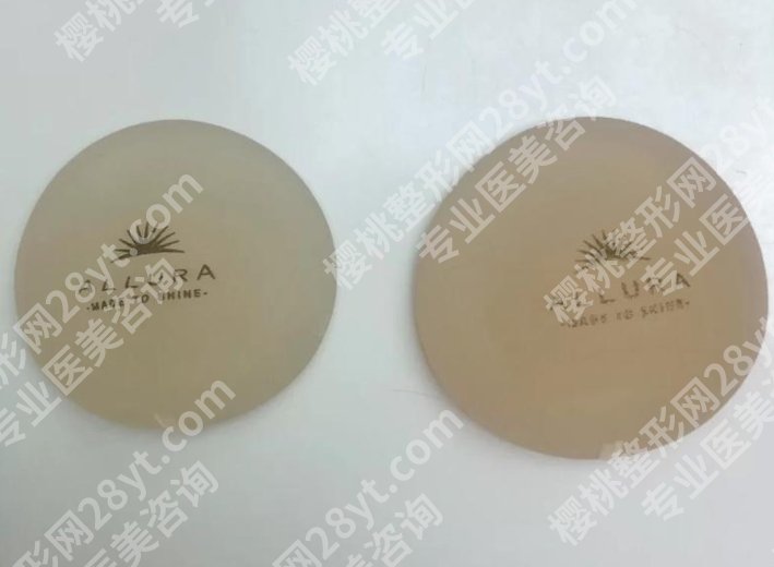 宝俪和傲诺拉手感哪个好？上手摸一摸才能见分晓，到底谁更撩人？