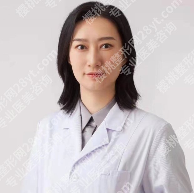 阜阳市人民医院美容科曹程程擅长修复双眼皮吗?3个真实案例+数据告诉你答案！