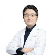 武汉同济医院徐逸做的怎么样？18年眼整形大佬，技术/审美/案例全揭秘