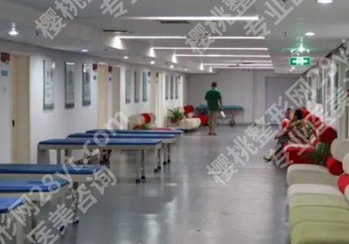 北京协和医院全切双眼皮多少钱？低至于9800元起、性价比高