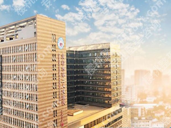 成都第二人民医院割双眼皮怎么样？肿泡眼亲测3个月，普通人闭眼冲不踩雷
